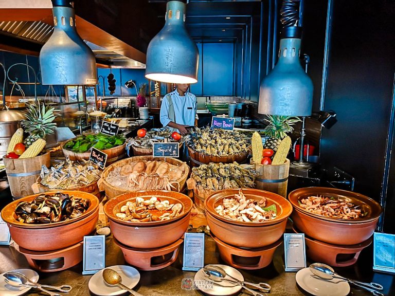 มื้อค่ำสุดอลังกับ SEAFOOD DINNER BUFFET ที่ห้องอาหาร EDGE โรงแรม HILTON